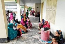 মাগুরার মহম্মদপুরে বাবুখালী ইউপি সচিবের অনিয়ম যখন নিয়ম, কার্ড ভোগীদের চরম দূর্ভোগ