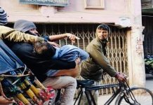 প্রার্থীকে সমর্থন নিয়ে এক ভাইয়ের হাতে আরেক ভাই খুন